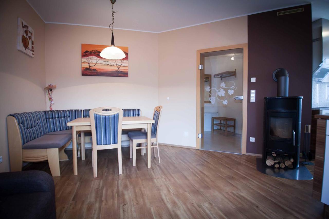 Weinbau Pronegg Vlg. Krainz Apartment Лейтшах Екстериор снимка